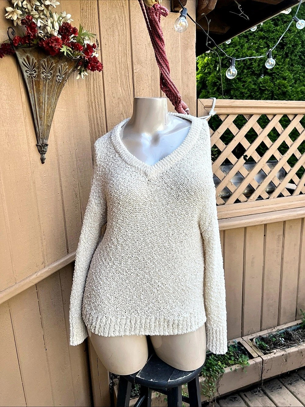 H&M V-Neck Knit Sweater in Cream Size Medium /Large oversized.